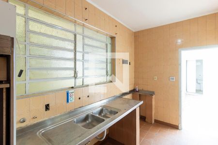 Casa à venda com 180m², 3 quartos e 4 vagas Casa à venda com 180m², 3 quartos e 4 vagasCozinha