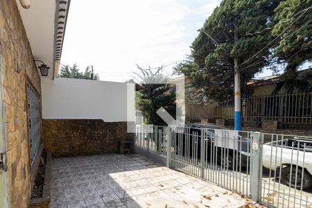 Casa à venda com 180m², 3 quartos e 4 vagas Casa à venda com 180m², 3 quartos e 4 vagasÁrea Externa