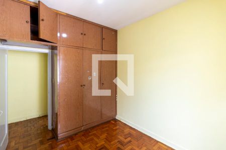 Casa à venda com 180m², 3 quartos e 4 vagas Casa à venda com 180m², 3 quartos e 4 vagasQuarto 2