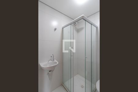 Banheiro de apartamento à venda com 1 quarto, 25m² em Vila Mazzei, São Paulo