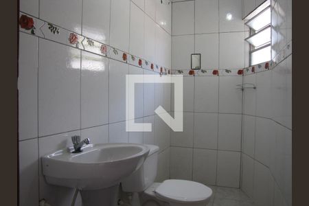 Banheiro da Suíte 1 de casa para alugar com 2 quartos, 180m² em Jardim Maringá, São Paulo