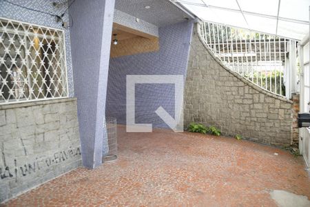 Casa à venda com 200m², 4 quartos e 2 vagasGaragem