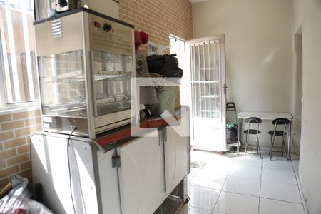 Casa à venda com 200m², 4 quartos e 2 vagasÁrea de Serviço 1