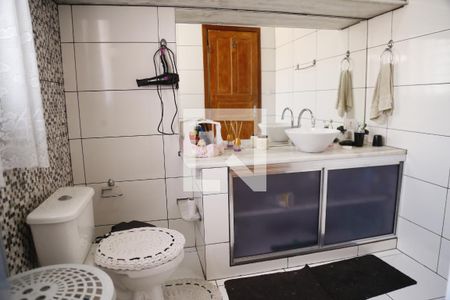 Casa à venda com 200m², 4 quartos e 2 vagasBanheiro Social