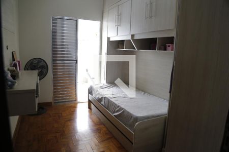 Casa à venda com 200m², 4 quartos e 2 vagasQuarto 2