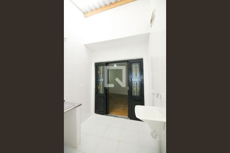 Casa para alugar com 55m², 1 quarto e 1 vagaÁrea de Serviço