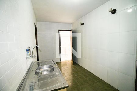 Cozinha de casa para alugar com 1 quarto, 55m² em Cupecê, São Paulo