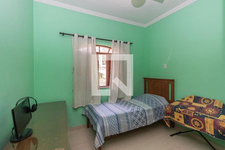 Quarto 1 de casa à venda com 2 quartos, 128m² em Brás de Pina, Rio de Janeiro