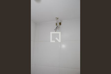 Banheiro de kitnet/studio para alugar com 1 quarto, 15m² em Água Branca, São Paulo