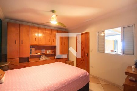 Suíte de casa à venda com 3 quartos, 180m² em Bandeiras, Osasco