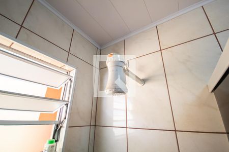 Casa à venda com 180m², 3 quartos e 4 vagas Casa à venda com 180m², 3 quartos e 4 vagasBanheiro 2