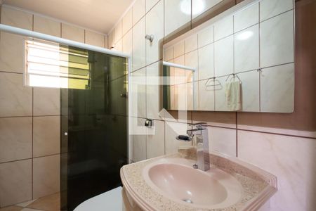 Casa à venda com 180m², 3 quartos e 4 vagas Casa à venda com 180m², 3 quartos e 4 vagasBanheiro 2