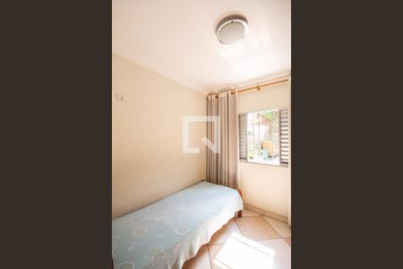 Casa à venda com 180m², 3 quartos e 4 vagas Casa à venda com 180m², 3 quartos e 4 vagasQuarto 3