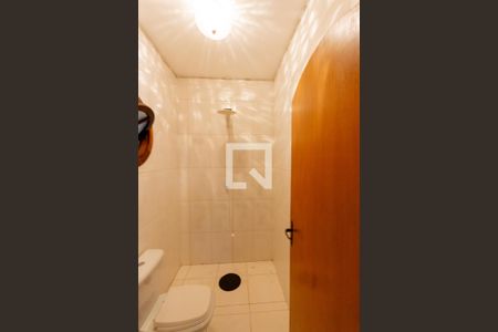 Casa à venda com 273m², 3 quartos e 3 vagasBanheiro da Área de Jogos