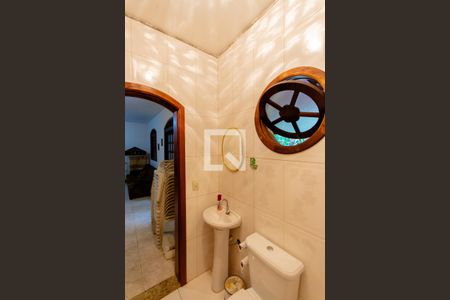 Casa à venda com 273m², 3 quartos e 3 vagasBanheiro da Área de Jogos