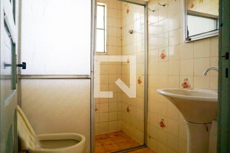 Banheiro de casa para alugar com 2 quartos, 37m² em Jardim Matarazzo, São Paulo