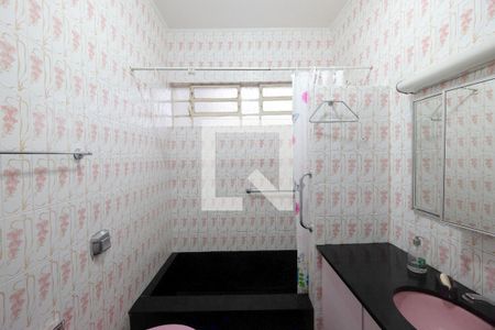 Casa à venda com 227m², 3 quartos e 2 vagasBanheiro 1