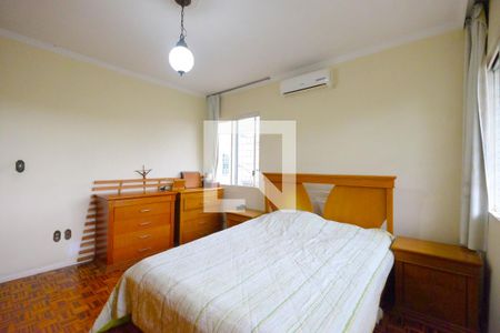 Casa à venda com 227m², 3 quartos e 2 vagasQuarto 1