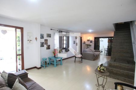 Sala de casa de condomínio à venda com 4 quartos, 170m² em Curicica, Rio de Janeiro
