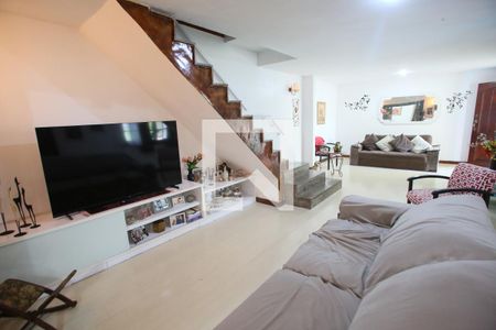 Sala de casa de condomínio à venda com 4 quartos, 170m² em Curicica, Rio de Janeiro