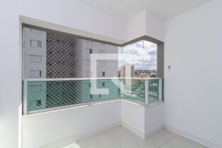 Varanda de apartamento à venda com 3 quartos, 83m² em Ipiranga, Belo Horizonte
