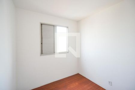 Quarto 01 de apartamento para alugar com 3 quartos, 68m² em Vila Carrao, São Paulo