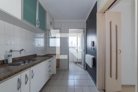 Cozinha de apartamento para alugar com 2 quartos, 62m² em Vila Gumercindo, São Paulo