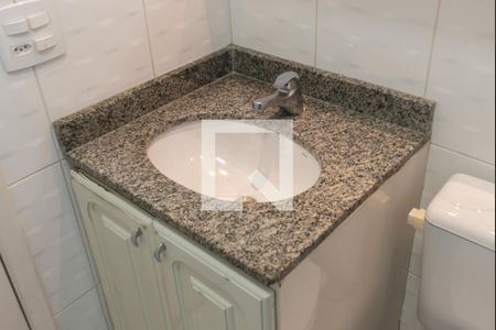 Banheiro de apartamento para alugar com 2 quartos, 62m² em Vila Gumercindo, São Paulo