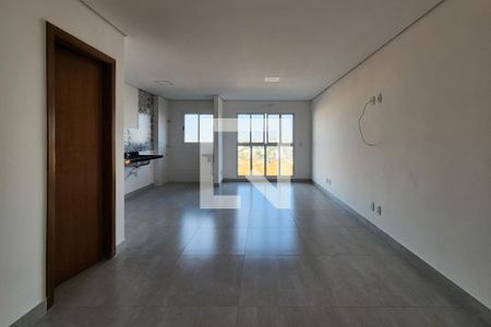Sala/Quarto de kitnet/studio para alugar com 1 quarto, 32m² em Osvaldo Cruz, São Caetano do Sul