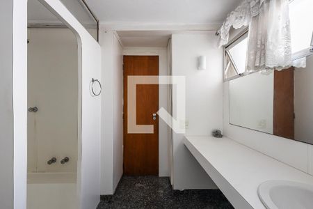 Apartamento para alugar com 170m², 3 quartos e 2 vagasBanheiro da Suíte