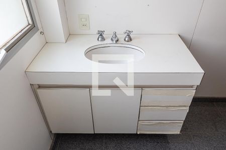 Apartamento para alugar com 170m², 3 quartos e 2 vagasBanheiro