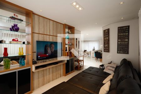 Sala de TV de casa de condomínio para alugar com 4 quartos, 450m² em Tucuruvi, São Paulo