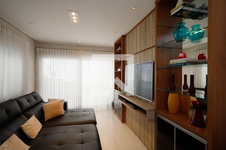 Sala de TV de casa de condomínio para alugar com 4 quartos, 450m² em Tucuruvi, São Paulo