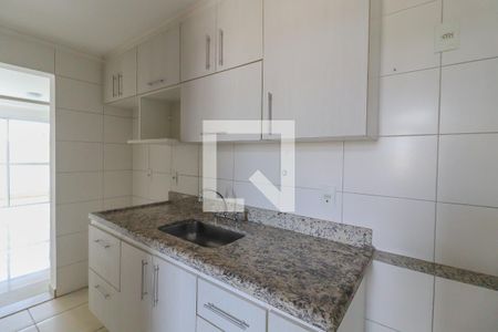 Apartamento para alugar com 77m², 3 quartos e 1 vaga Apartamento para alugar com 77m², 3 quartos e 1 vagaCozinha e Área de Serviço