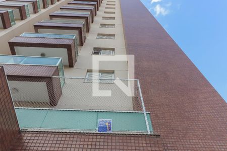 Apartamento para alugar com 77m², 3 quartos e 1 vaga Apartamento para alugar com 77m², 3 quartos e 1 vagaFachada