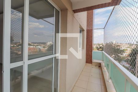 Apartamento para alugar com 77m², 3 quartos e 1 vaga Apartamento para alugar com 77m², 3 quartos e 1 vagaVaranda