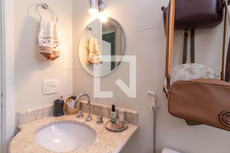 Apartamento à venda com 63m², 2 quartos e 2 vagas Apartamento à venda com 63m², 2 quartos e 2 vagasBanheiro da Suíte 2