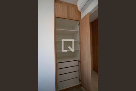 Apartamento à venda com 44m², 1 quarto e 1 vagaSuíte