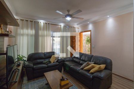 Sala de casa à venda com 4 quartos, 270m² em Jardim Monjolo, São Paulo