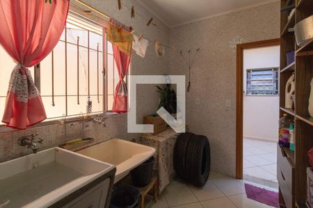 Casa à venda com 270m², 4 quartos e 3 vagasLavanderia