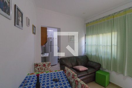 Casa à venda com 270m², 4 quartos e 3 vagasSala 2