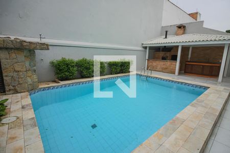 Casa para alugar com 450m², 5 quartos e 4 vagasÁrea comum - Piscina