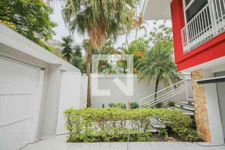 Casa para alugar com 450m², 5 quartos e 4 vagasQuintal e Garagem