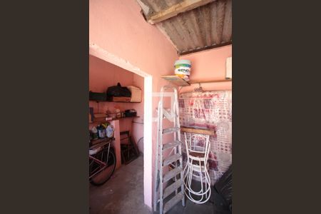 Casa à venda com 360m², 3 quartos e 4 vagasQuarto de Serviço