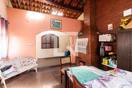 Casa para alugar com 240m², 4 quartos e 2 vagasEspaço Gourmet