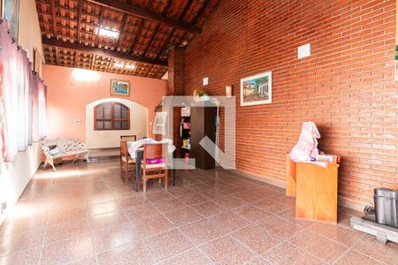 Casa para alugar com 240m², 4 quartos e 2 vagasEspaço Gourmet