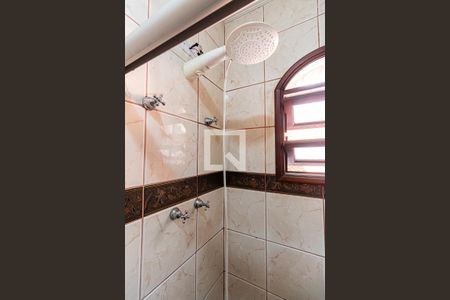 Casa para alugar com 240m², 4 quartos e 2 vagasBanheiro 2