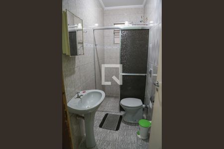 Casa à venda com 180m², 4 quartos e 1 vaga Casa à venda com 180m², 4 quartos e 1 vagaBanheiro