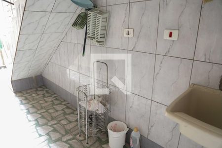 Casa à venda com 180m², 4 quartos e 1 vaga Casa à venda com 180m², 4 quartos e 1 vagaÁrea de Serviço