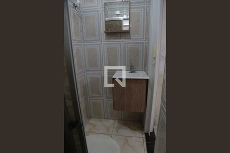 Casa à venda com 180m², 4 quartos e 1 vaga Casa à venda com 180m², 4 quartos e 1 vagaBanheiro